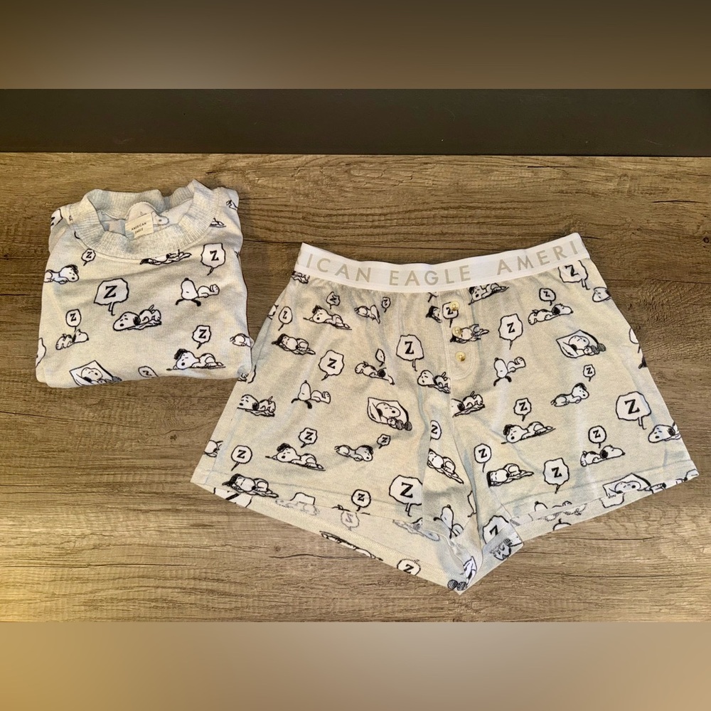 American Eagle Snoopy Lounge Set
